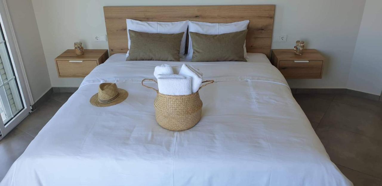 Villa Eleni Greece - Wonderful Sea View Studios 네아 로다 외부 사진
