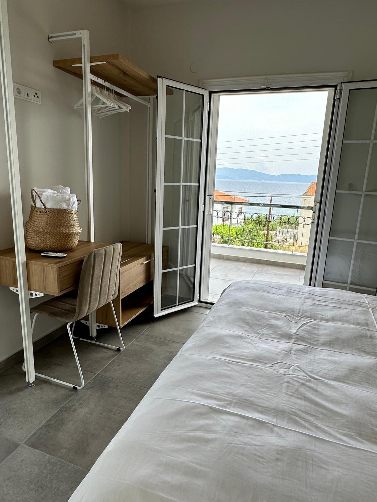 Villa Eleni Greece - Wonderful Sea View Studios 네아 로다 외부 사진